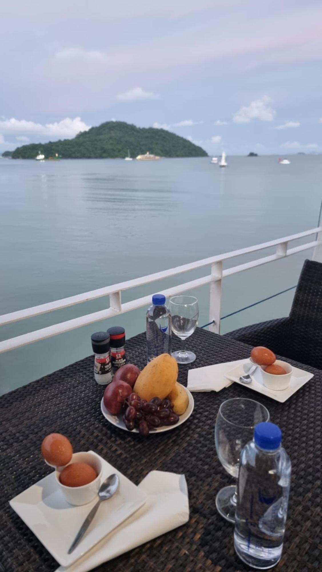 Hotel Phuket Boat Quay Panwa Beach Exterior foto